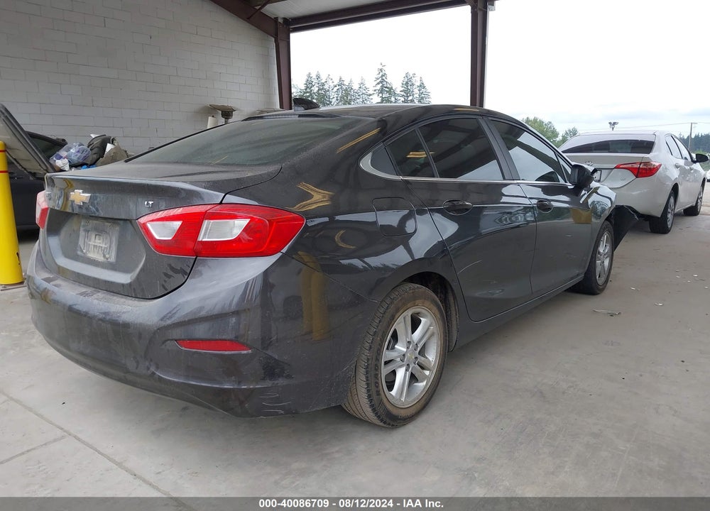 2017 CHEVROLET CRUZE LT AUTO VIN: 1G1BE5SM7H7194822