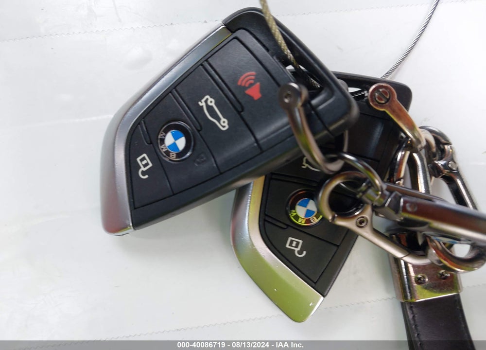2018 BMW X1 SDRIVE28I VIN: WBXHU7C30J5L06094