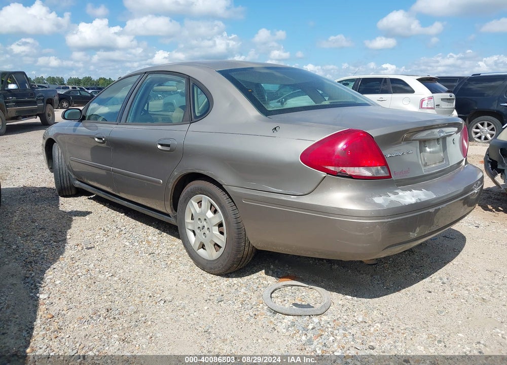 2005 FORD TAURUS SE VIN: 1FAFP53U55A291460
