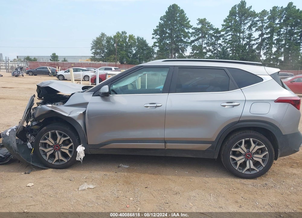 2021 KIA SELTOS SX TURBO VIN: KNDETCA22M7163082