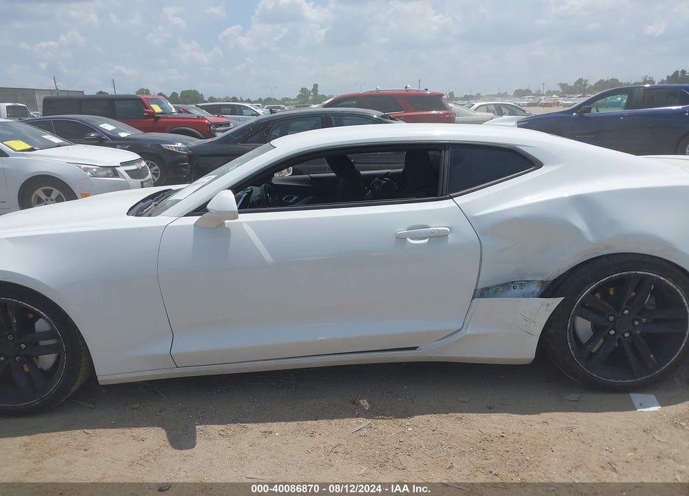 2018 CHEVROLET CAMARO 1LT VIN: 1G1FB1RS4J0104158