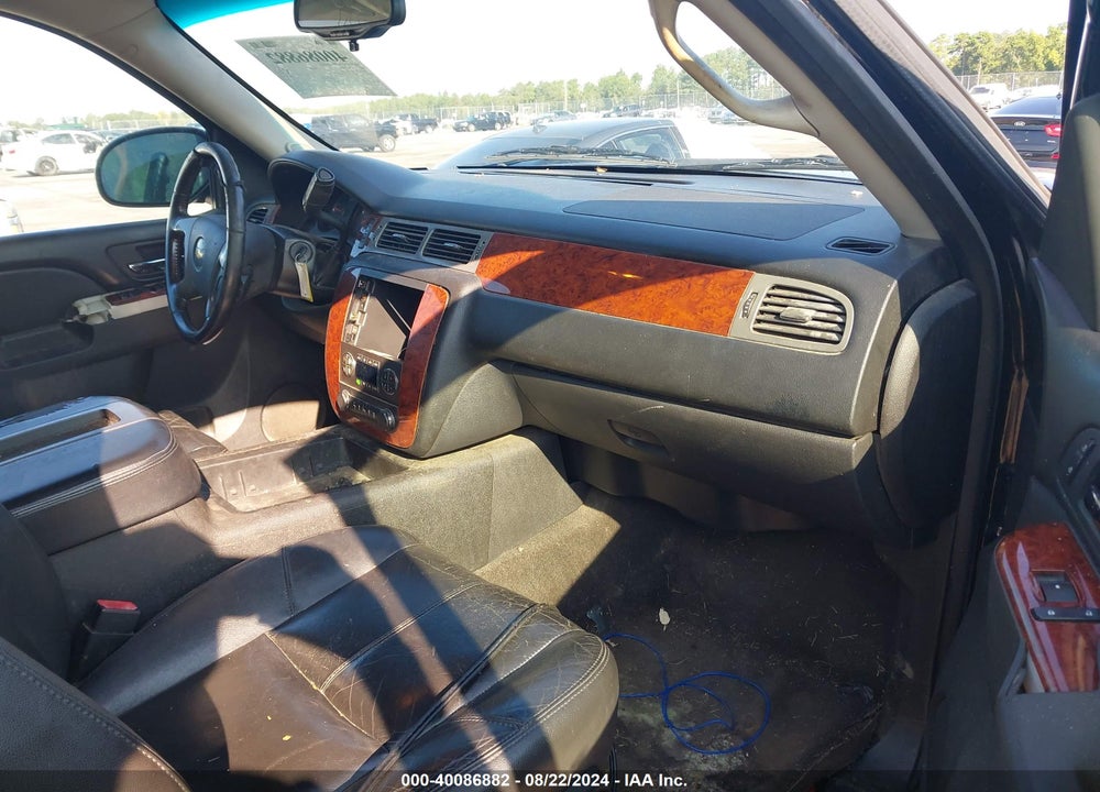 2013 CHEVROLET TAHOE LT VIN: 1GNSCBE00DR152812