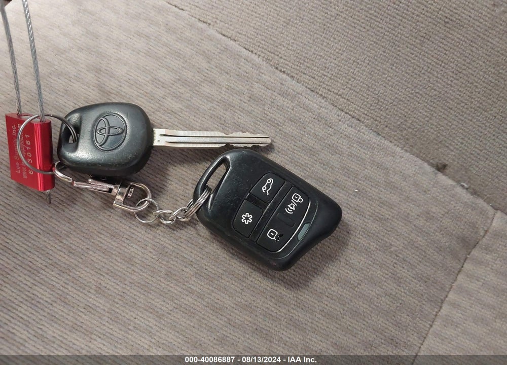 2006 TOYOTA COROLLA LE VIN: 2T1BR32E86C610283
