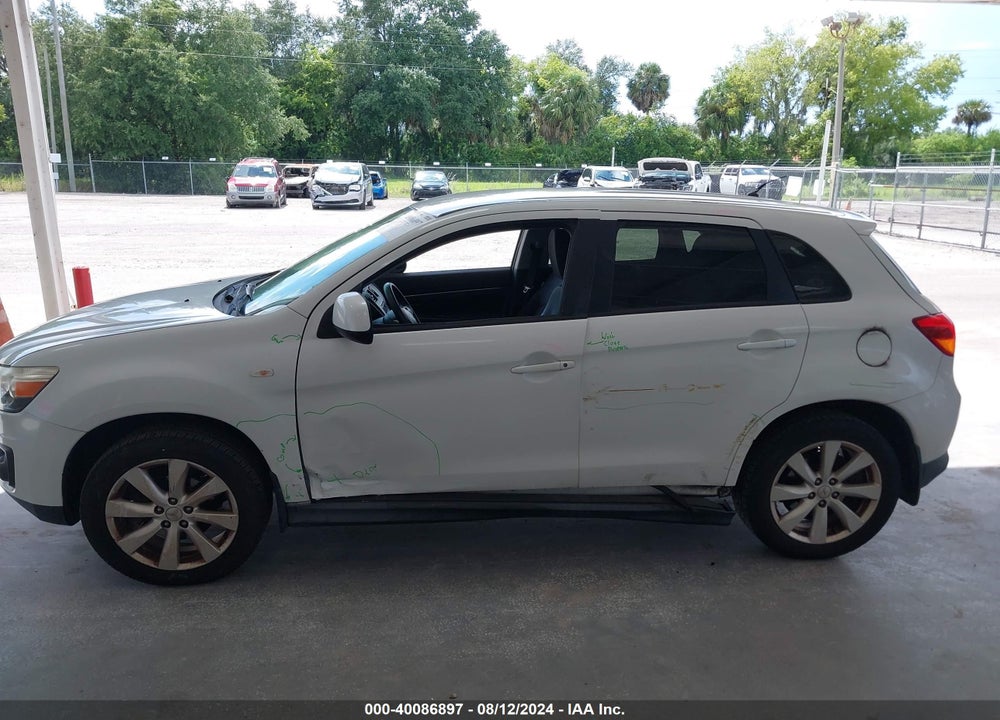2015 MITSUBISHI OUTLANDER SPORT ES VIN: 4A4AP3AU3FE002588
