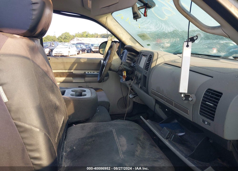 2009 CHEVROLET SILVERADO 2500HD WORK TRUCK VIN: 1GCHC49K99E148105