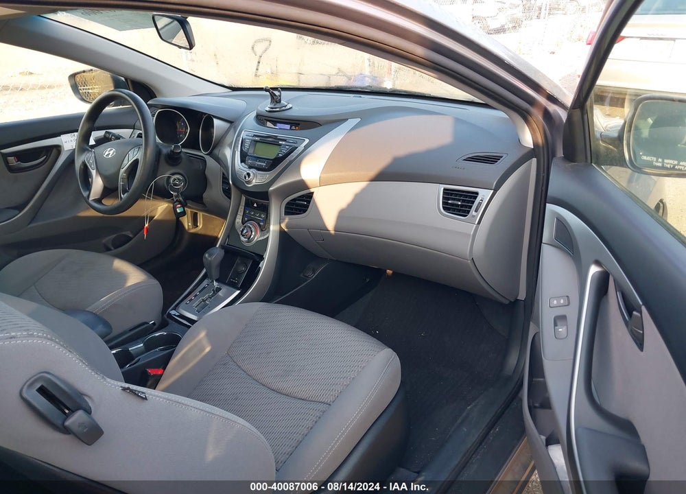 2013 HYUNDAI ELANTRA VIN: KMHDH6AE4DU008121