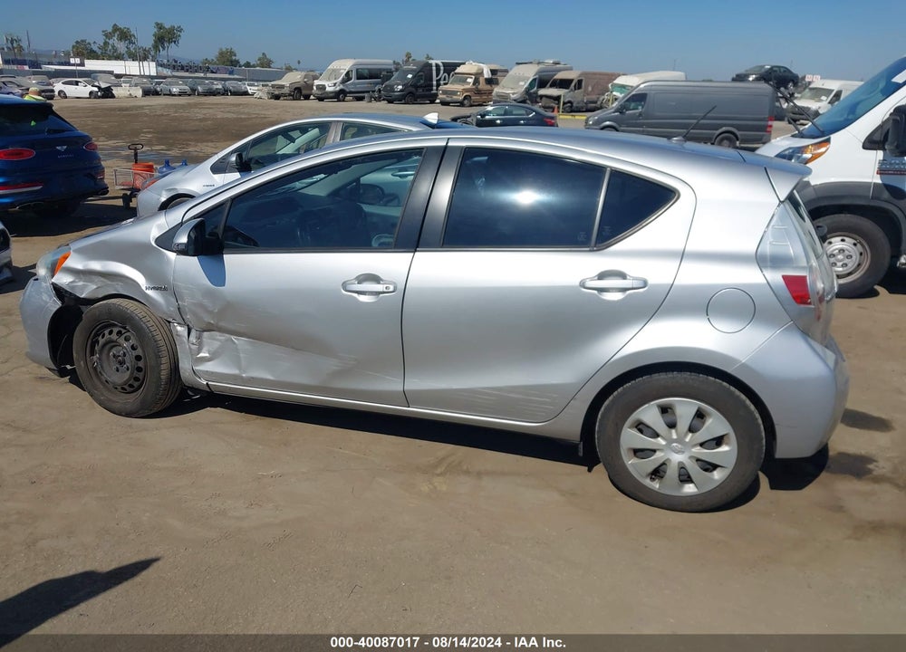 2013 TOYOTA PRIUS C TWO VIN: JTDKDTB32D1537216