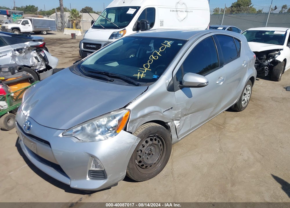 2013 TOYOTA PRIUS C TWO VIN: JTDKDTB32D1537216