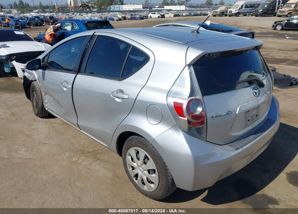 2013 TOYOTA PRIUS C TWO VIN: JTDKDTB32D1537216
