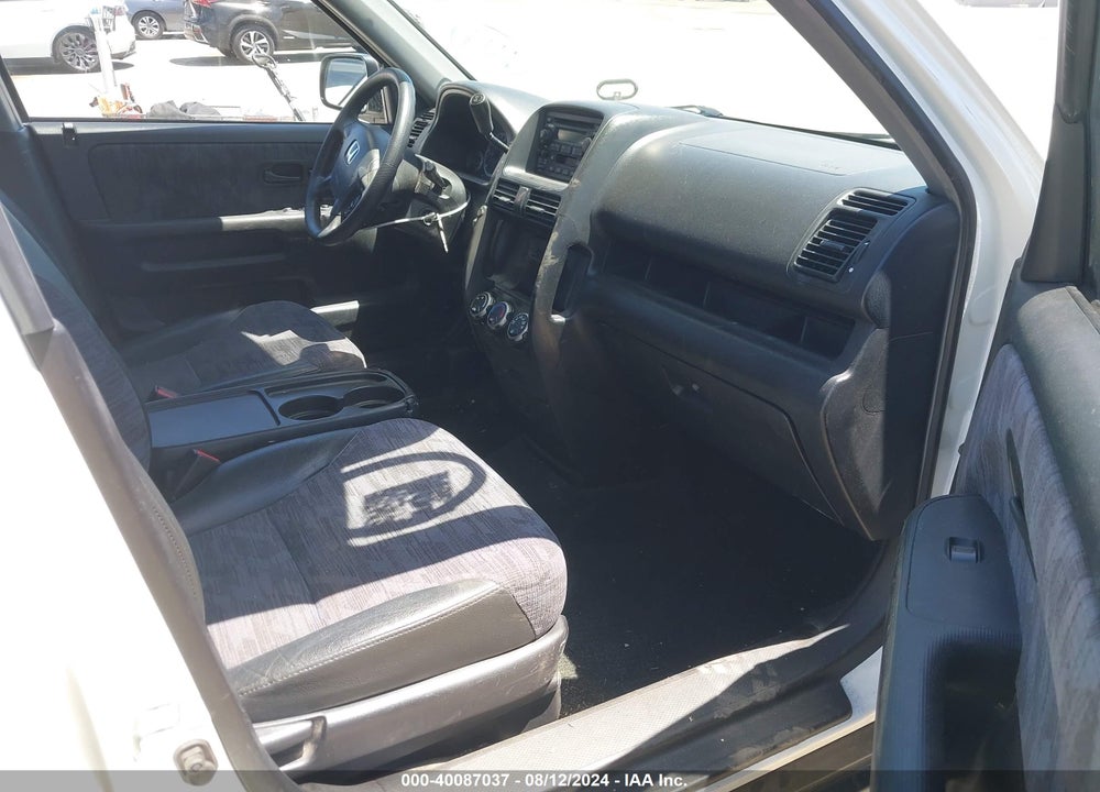 2003 HONDA CR-V LX VIN: JHLRD684X3C011454