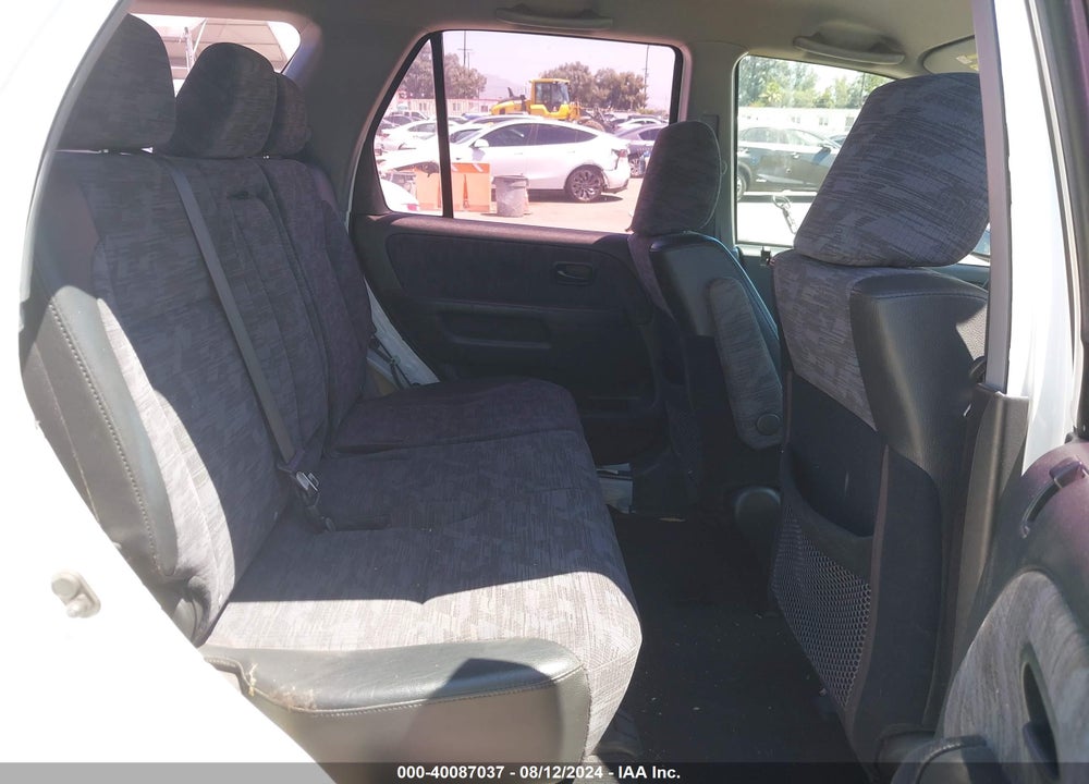 2003 HONDA CR-V LX VIN: JHLRD684X3C011454