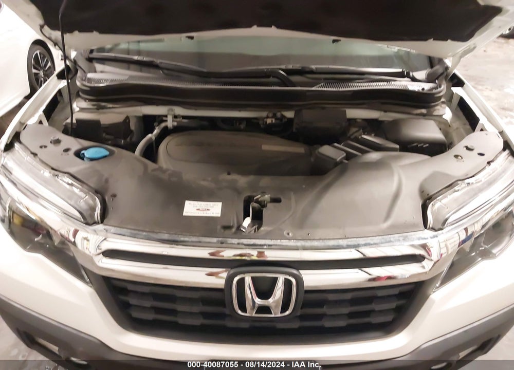 2019 HONDA RIDGELINE RTL VIN: 5FPYK3F51KB030038