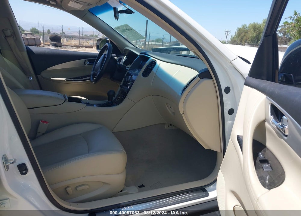 2017 INFINITI QX50 VIN: JN1BJ0RP0HM384360