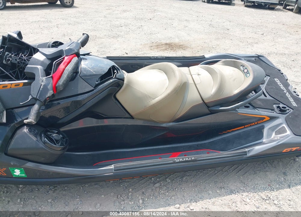 2021 SEADOO --- VIN: YDV34015L021