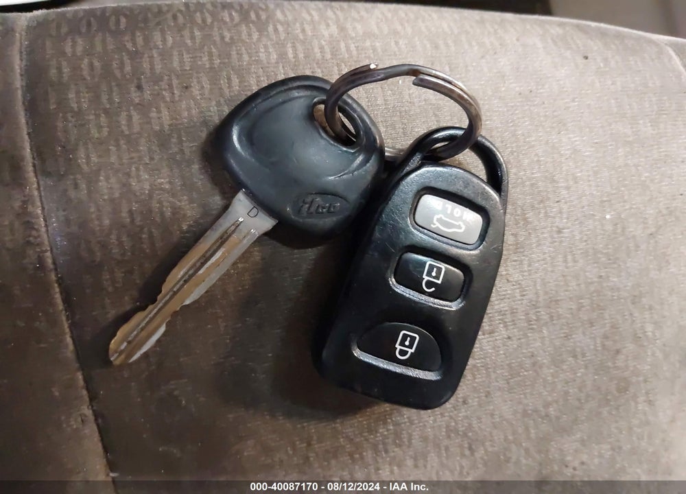 2009 HYUNDAI ELANTRA GLS VIN: KMHDU46D49U690909