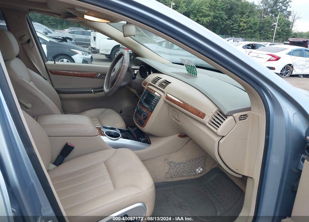 2007 MERCEDES-BENZ R 350 4MATIC VIN: 4JGCB65E77A048884