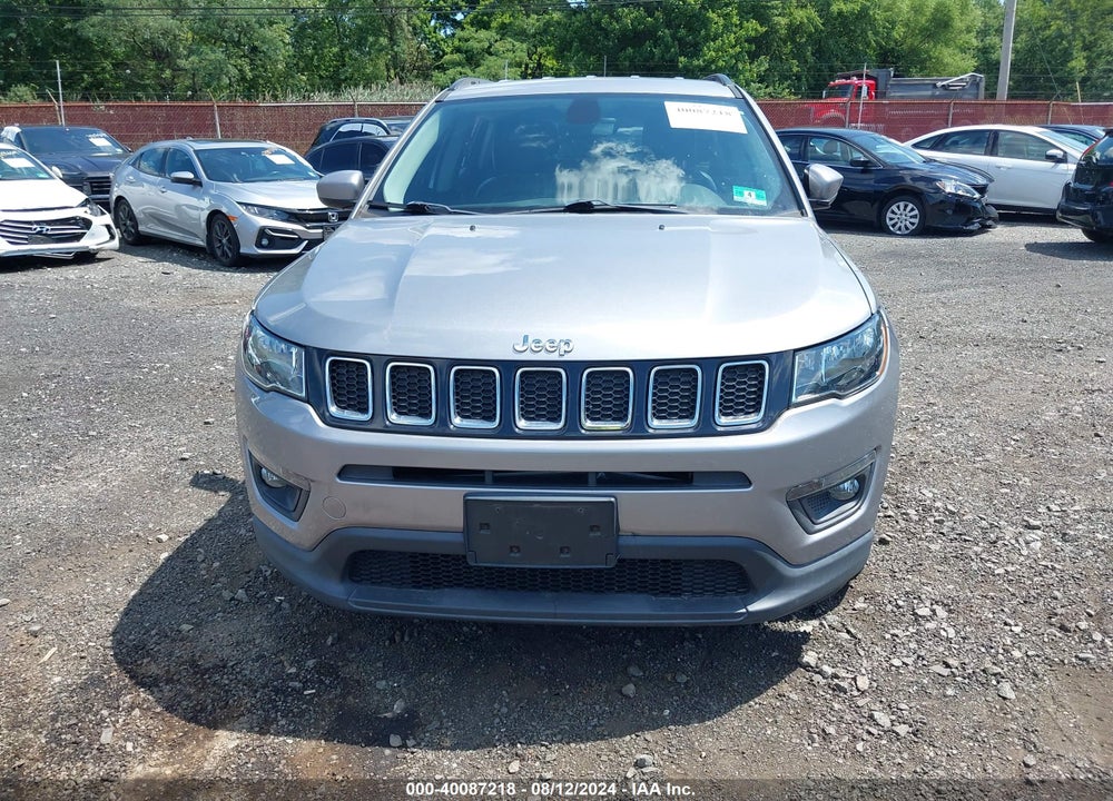 2018 JEEP COMPASS LATITUDE 4X4 VIN: 3C4NJDBB2JT321096