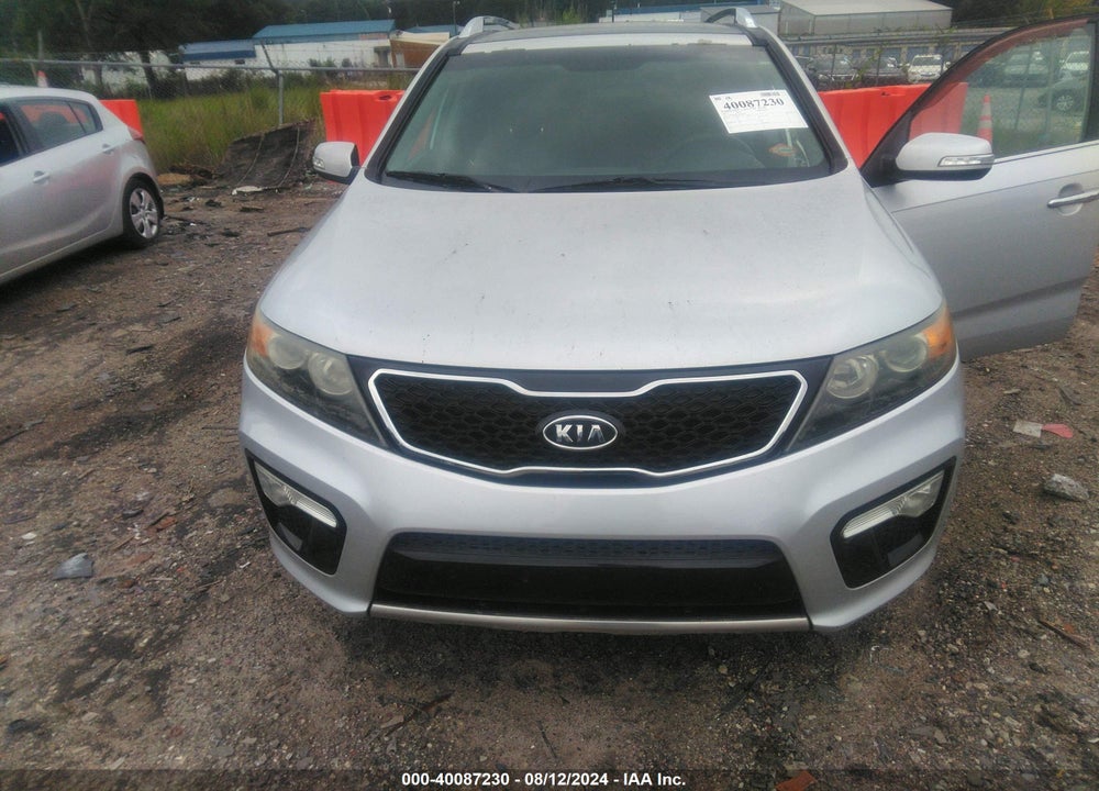 2011 KIA SORENTO SX V6 VIN: 5XYKW4A26BG094977