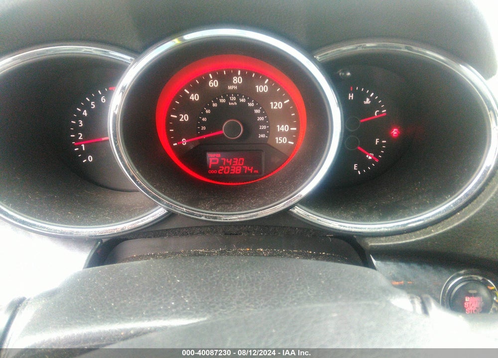 2011 KIA SORENTO SX V6 VIN: 5XYKW4A26BG094977