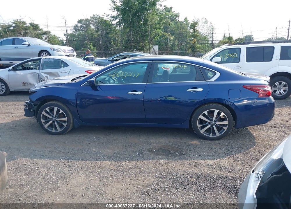 2017 NISSAN ALTIMA VIN: 1N4AL3AP4HC118321