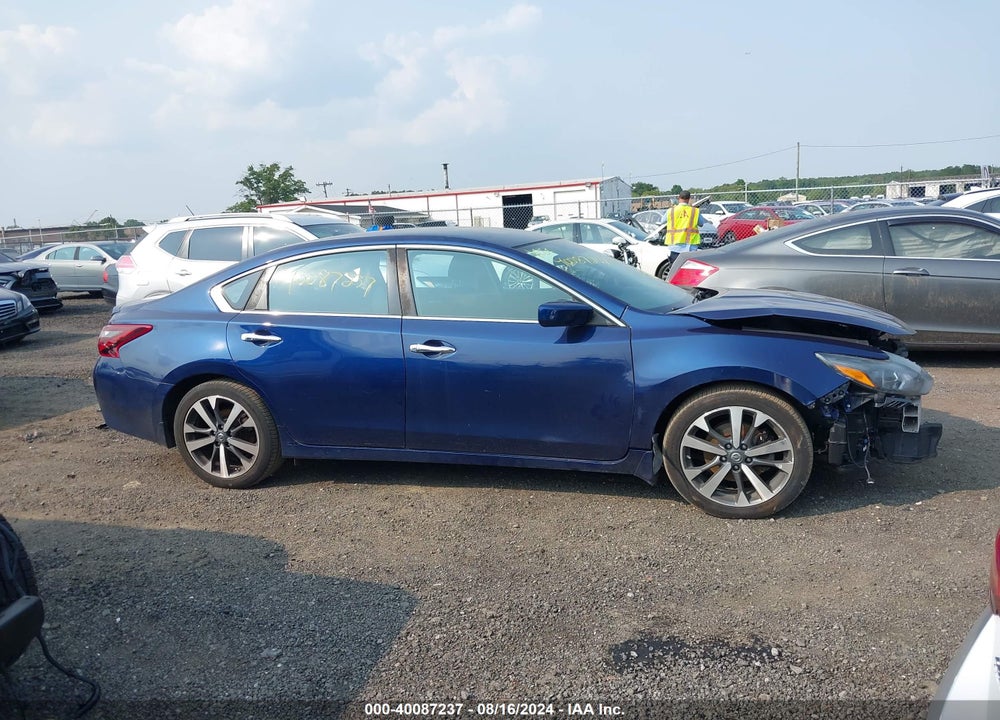 2017 NISSAN ALTIMA VIN: 1N4AL3AP4HC118321