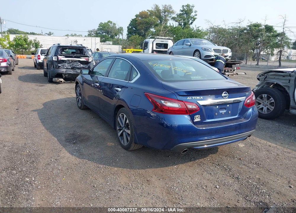 2017 NISSAN ALTIMA VIN: 1N4AL3AP4HC118321