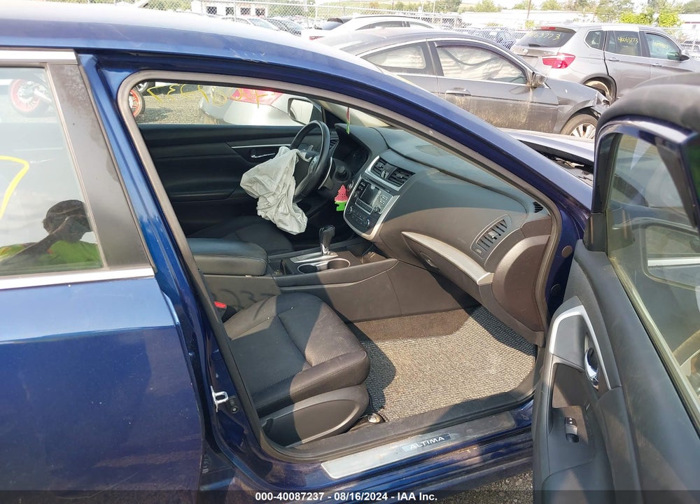 2017 NISSAN ALTIMA VIN: 1N4AL3AP4HC118321