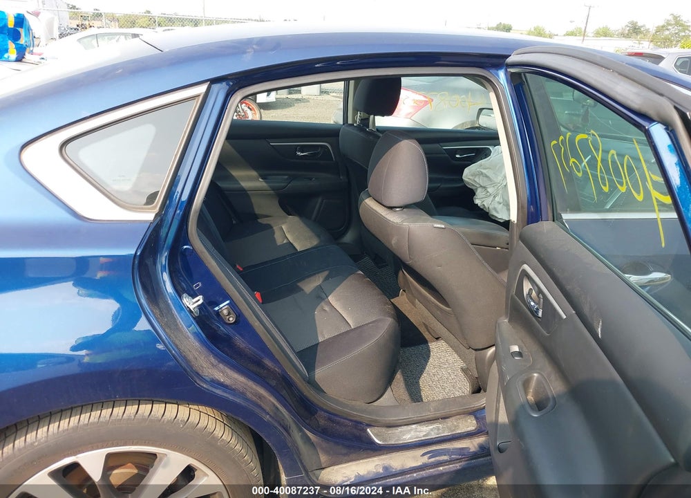 2017 NISSAN ALTIMA VIN: 1N4AL3AP4HC118321