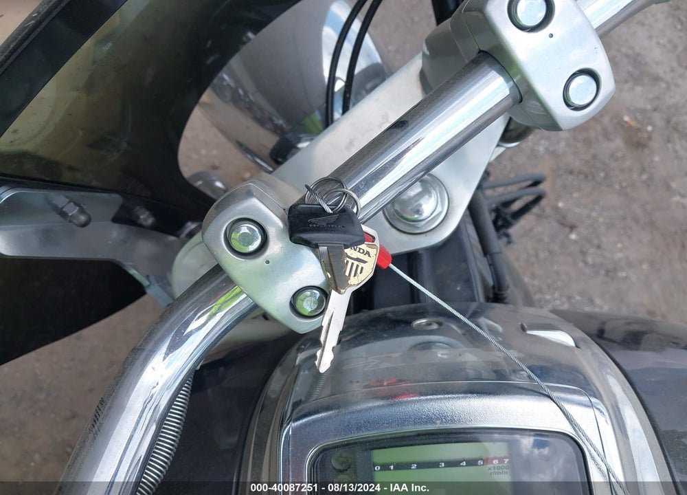 2007 HONDA VTX1800 F2 VIN: 1HFSC46E77A501939