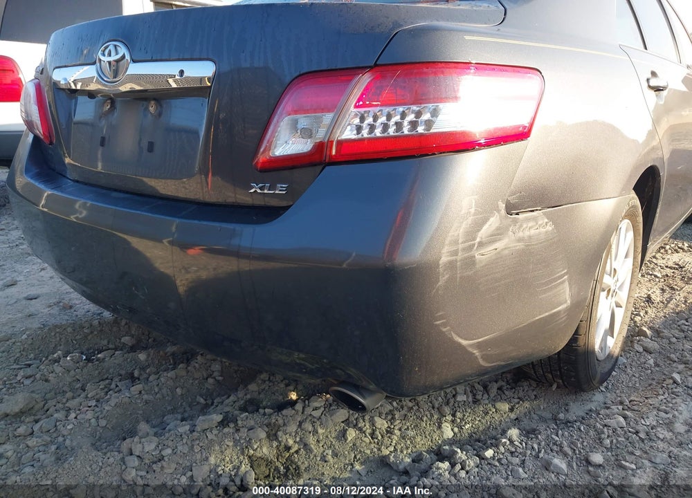 2011 TOYOTA CAMRY XLE VIN: 4T1BF3EK9BU218304