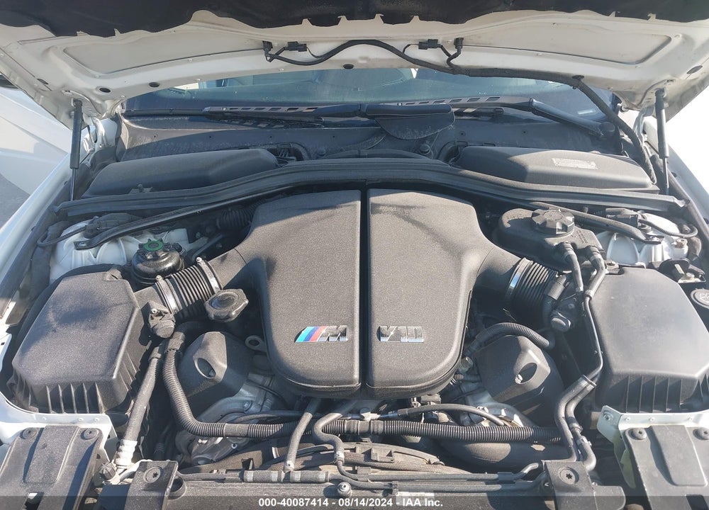 2008 BMW M6 VIN: WBSEK93578CY79995