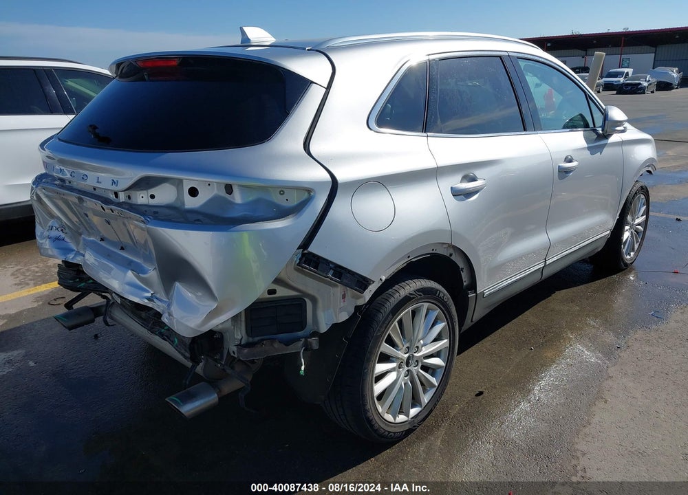 2019 LINCOLN MKC STANDARD VIN: 5LMCJ1D90KUL17077