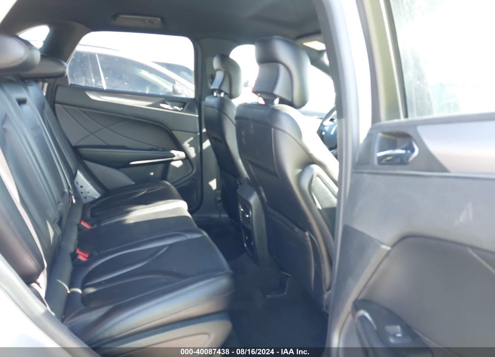 2019 LINCOLN MKC STANDARD VIN: 5LMCJ1D90KUL17077