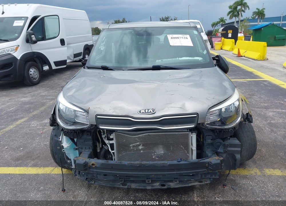 2019 KIA SOUL VIN: KNDJP3A52K7630947
