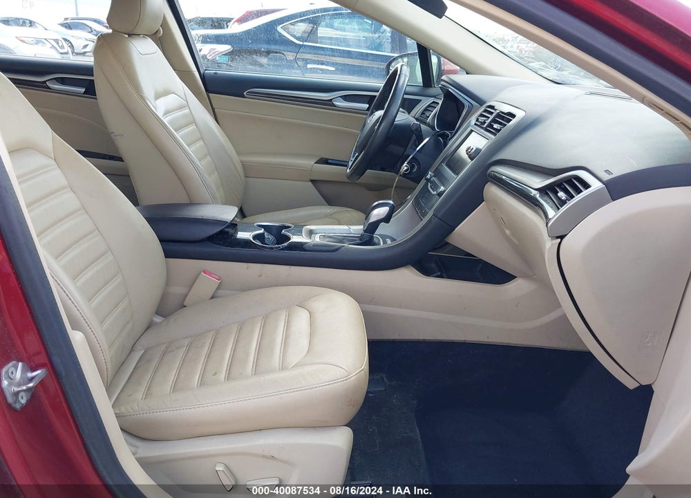 2015 FORD FUSION SE VIN: 1FA6P0HDXF5114019