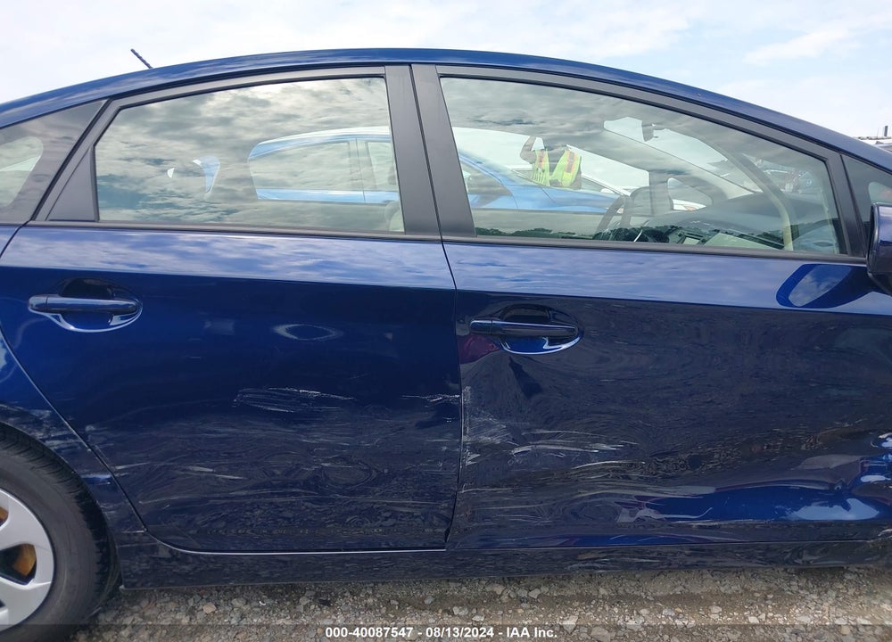 2013 TOYOTA PRIUS TWO VIN: JTDKN3DU6D1698316