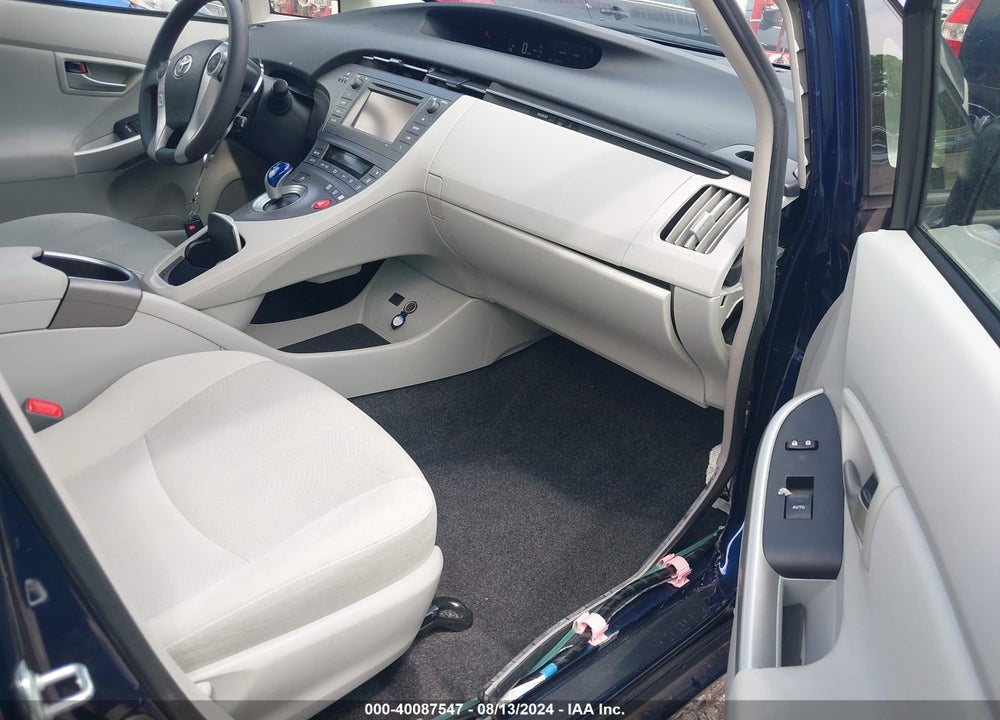 2013 TOYOTA PRIUS TWO VIN: JTDKN3DU6D1698316
