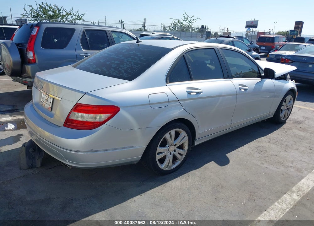 2008 MERCEDES-BENZ C 300 LUXURY/SPORT VIN: WDDGF54X98F089258