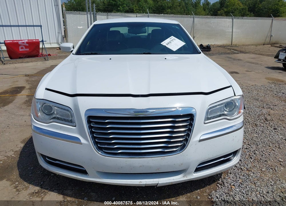 2014 CHRYSLER 300 VIN: 2C3CCAAG1EH288561