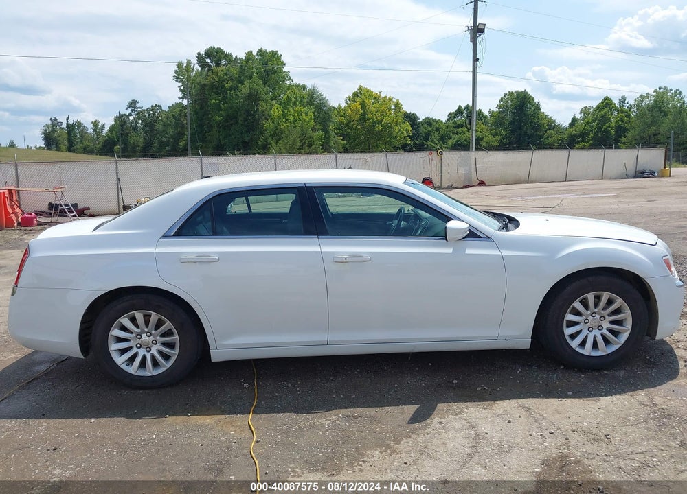 2014 CHRYSLER 300 VIN: 2C3CCAAG1EH288561