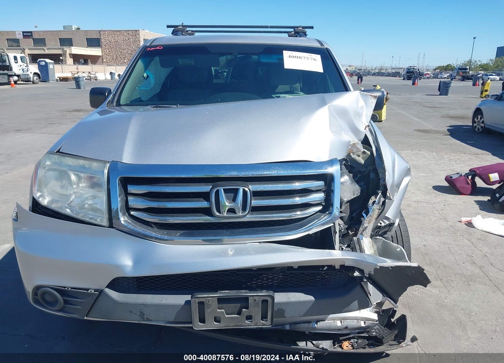 2015 HONDA PILOT LX VIN: 5FNYF4H24FB041109