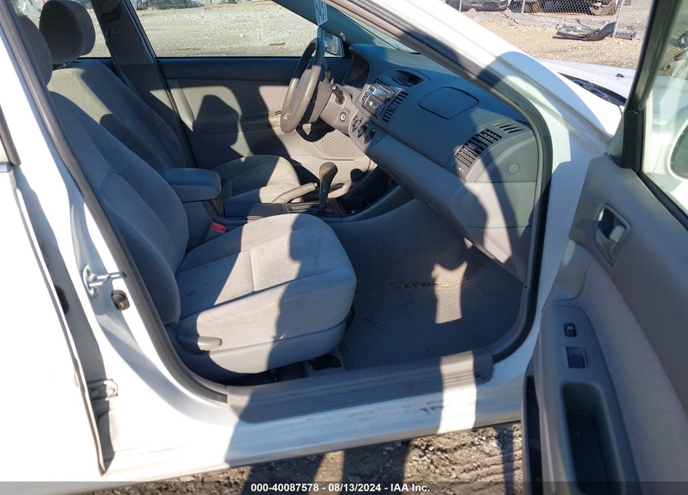 2004 TOYOTA CAMRY LE V6 VIN: 4T1BF32K24U067507
