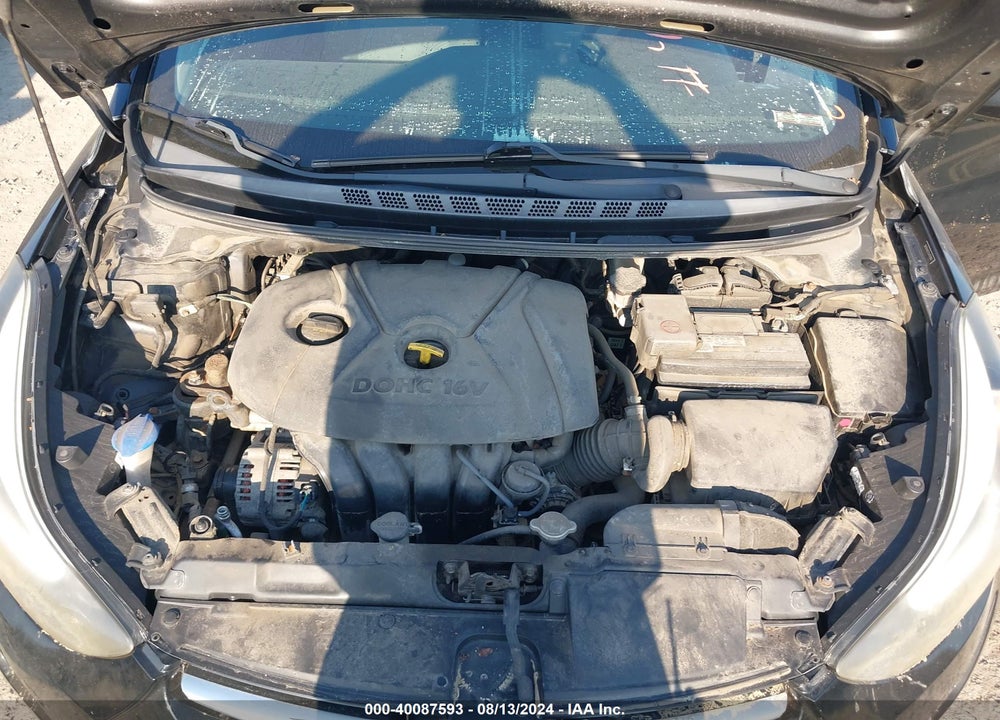 2014 HYUNDAI ELANTRA VIN: 5NPDH4AE7EH472198