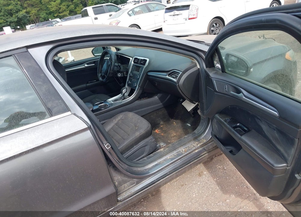 2013 FORD FUSION SE VIN: 3FA6P0H76DR185688