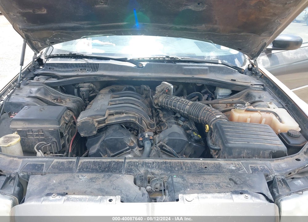 2008 CHRYSLER 300 LX VIN: 2C3KA43R18H323055