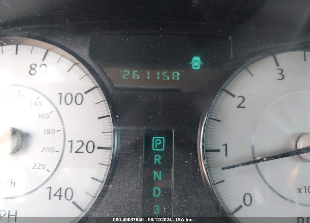2008 CHRYSLER 300 LX VIN: 2C3KA43R18H323055