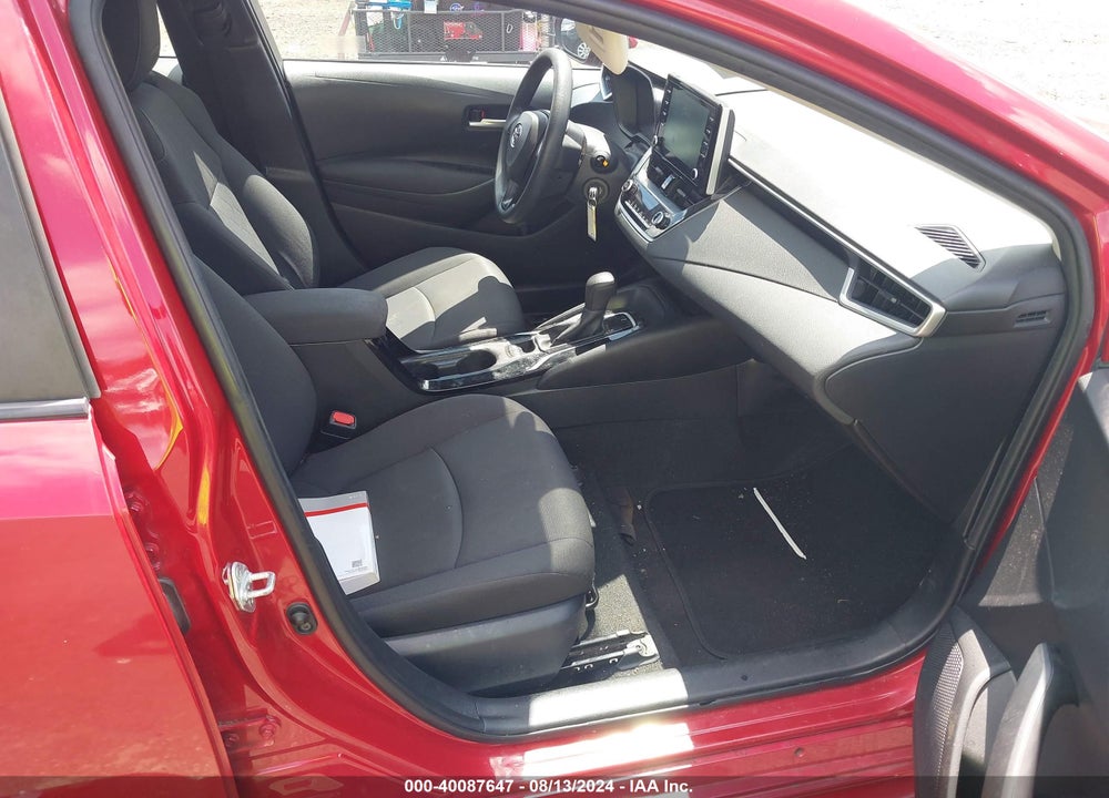 2020 TOYOTA COROLLA LE VIN: 5YFEPRAE0LP095976