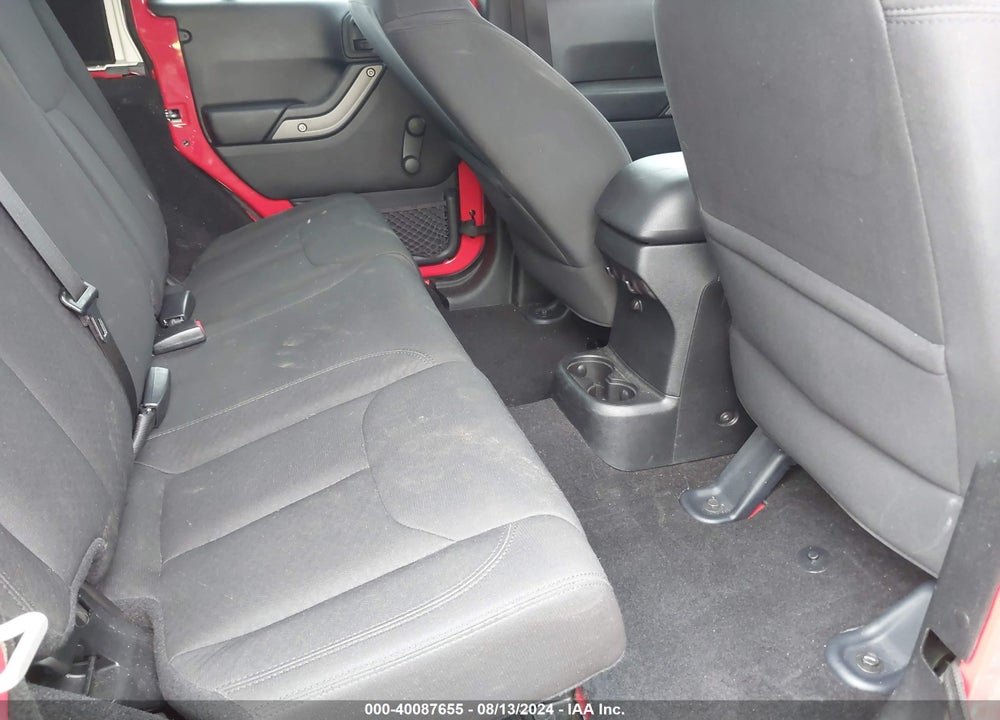 2016 JEEP WRANGLER UNLIMITED SPORT VIN: 1C4BJWDG5GL332878