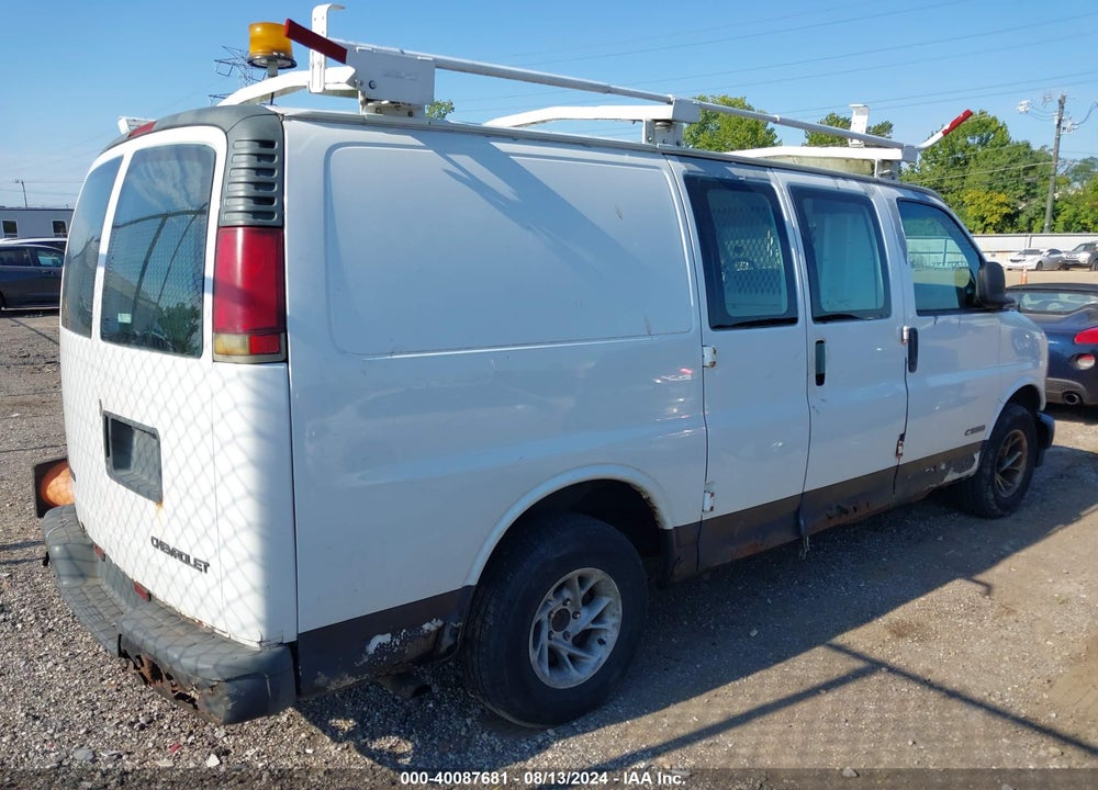 2001 CHEVROLET EXPRESS VIN: 1GCEG15W711237309