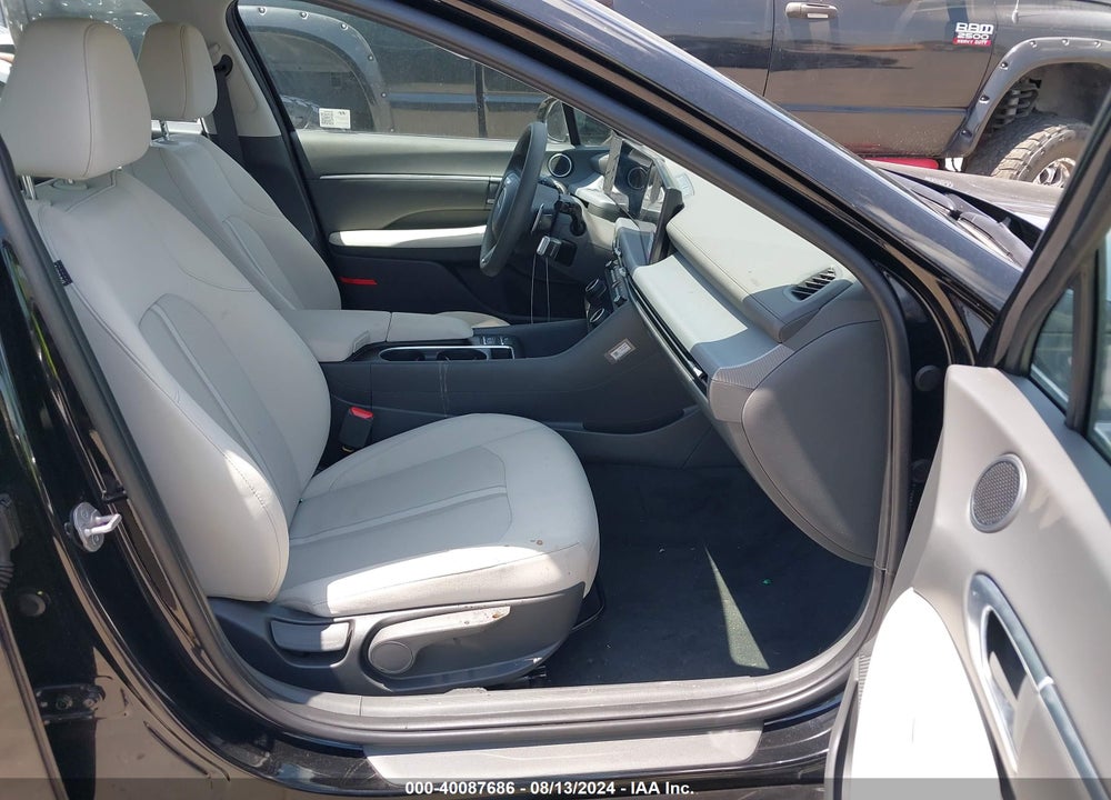 2024 HYUNDAI SONATA SEL VIN: KMHL64JA7RA371850